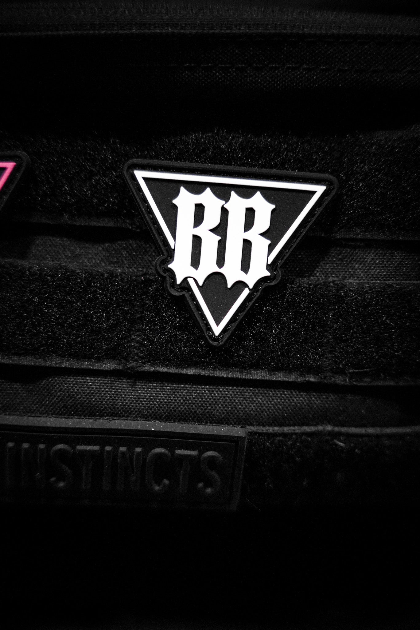 "BB" Logo patch